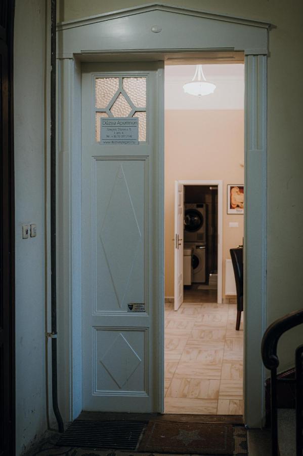 Dozsa Apartman Szeged Exterior photo